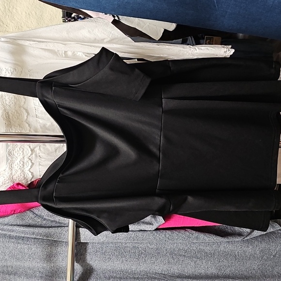 Nwot Elegant Black Off-Shoulder Women's Top #139 - Picture 6 of 6